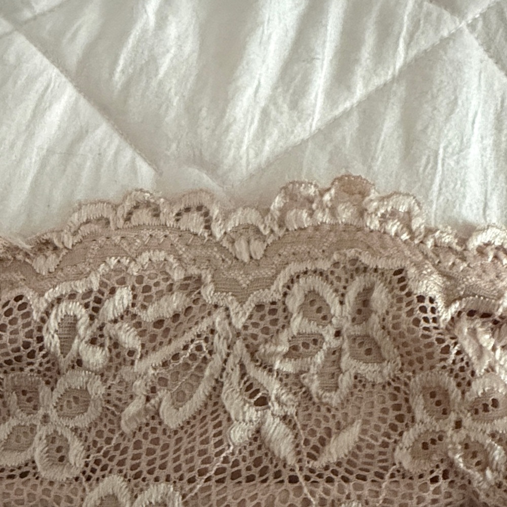 2 Elegant Lace Bralettes in Cream and Black, Like New - Picture 3 of 15
